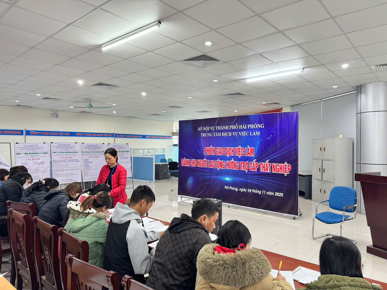 Phiên giao dịch việc làm  dành cho người lao động hưởng trợ cấp thất nghiệp